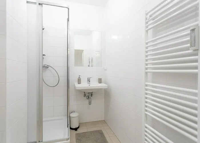 Operasteet Residences - Business